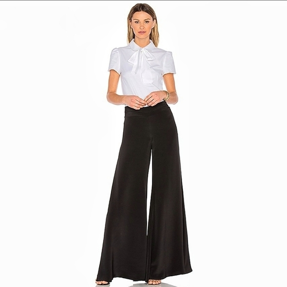 🌸 Alexis | Black Bell Bottom Pants size Small - Picture 1 of 16